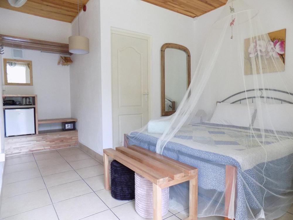 Villa Osumare Guest House Flic en Flac Exterior foto